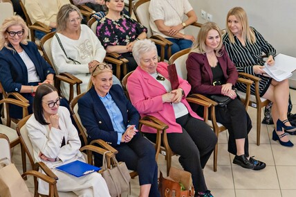 Przemoc zaczyna się po cichu