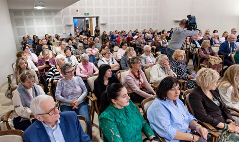 Przemoc zaczyna się po cichu