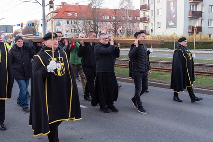 Wierni przeszli przez miasto