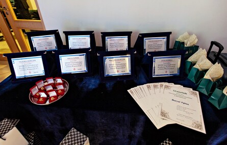 Warto pomagać Warto pomagać