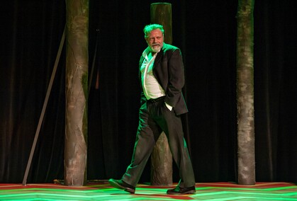 Kim Pan jest, Panie El?