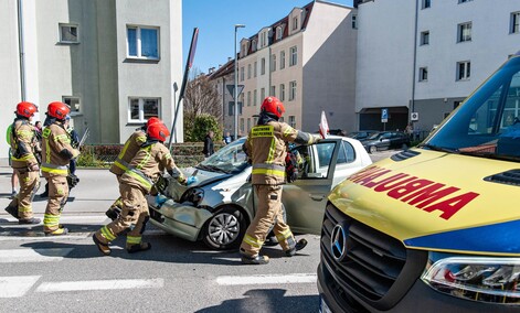 Nieostrożność przyczyną stłuczki