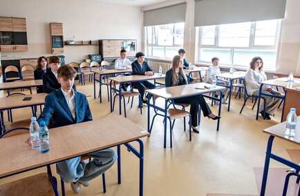 Ósmoklasiści rozpoczęli egzaminacyjny serial