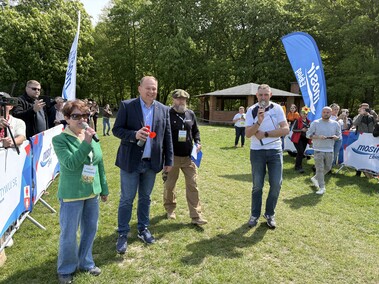 Rodzinnie, sportowo i z misją na rzecz hospicjum
