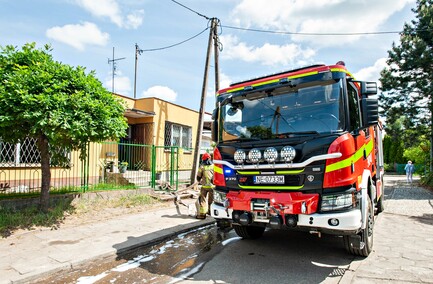 Pożar w warsztacie samochodowym
