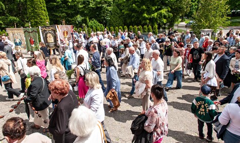 Boże Ciało.10 procesji przez miasto