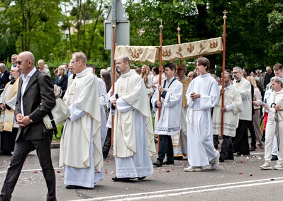 Dziś Boże Ciało.10 procesji przez miasto
