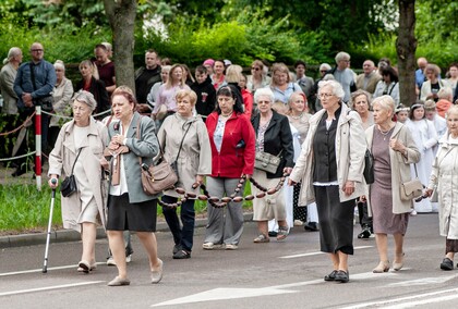 Dziś Boże Ciało.10 procesji przez miasto