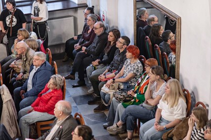Między \"Nie wierzę politykom\" a \"Jeszcze będzie przepięknie\"