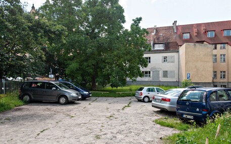 Planują przebudować parking przy urzędzie