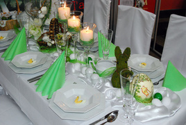 Wieszanie śledzia, zakopywanie żuru