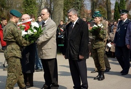 Chwała bohaterom…