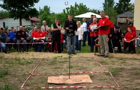 Latały podkowy w „Lazarusie”