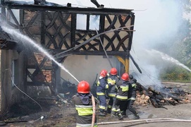 Tragedia dwóch rodzin. Ogień zabrał im dorobek życia