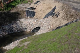 Ktoś zapomniał o słupach?