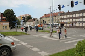 Przejście przy skrzyżowaniu Al. Grunwaldzkiej z ul. Lotniczą przy McDonalds