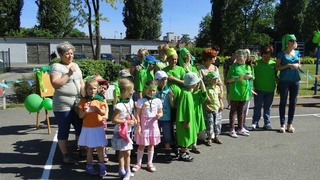 Dziecięca zabawa na \"Urodzinach Europy\"