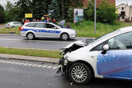 Wypadek w Kazimierzowie - dwie osoby w szpitalu