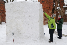 Śniegowe rzeźby w Galerii El