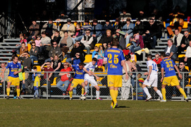Olimpia poległa z Arką 1:4 (piłka nożna)
