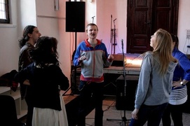Poezja, historie, piosenki, rap...