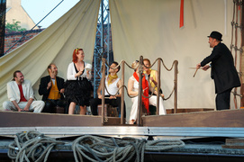Muzyczny rejs w trzech językach