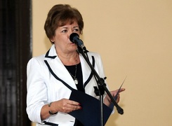 Zabrzmiał pierwszy dzwonek
