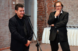 Samotność w Galerii