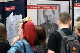 To zmusza do myślenia