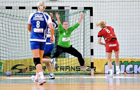 Start nadal wygrywa (piłka ręczna)