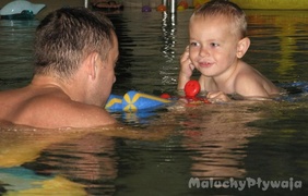 Maluchy pływają