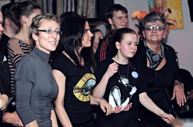 Cree łączy pokolenia