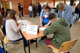 Gra z Powstaniem w tle