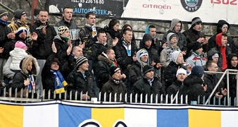 Bitwa na błocie dla Olimpii. Olimpia - Motor 1:0 (piłka nożna)