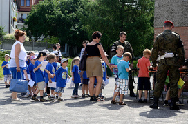 Hitem były kajdanki i Tedi