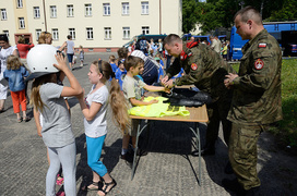 Hitem były kajdanki i Tedi