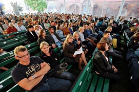 Księżyc zaświecił dla Marii Antoniny