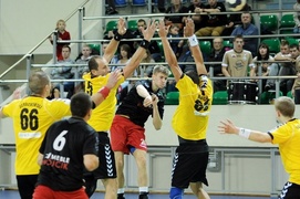 Małe derby dla Meblarzy (piłka ręczna)