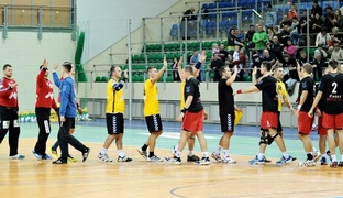 Małe derby dla Meblarzy (piłka ręczna)