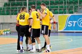 Małe derby dla Meblarzy (piłka ręczna)