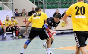 Małe derby dla Meblarzy (piłka ręczna)