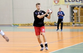 Małe derby dla Meblarzy (piłka ręczna)