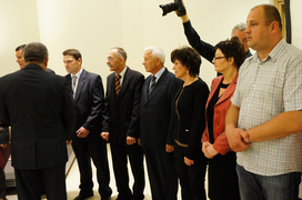 Początki były trudne, dziś gratulacje, medale i tort