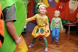 Jesienią, jesienią sady się rumienią