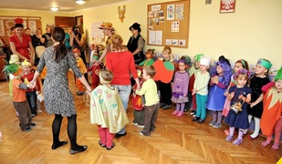 Jesienią, jesienią sady się rumienią