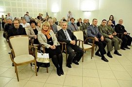 Na sztandar szkoły uroczyście przysięgamy…