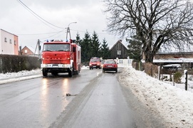Woda się podnosi, strażacy są w Nowakowie