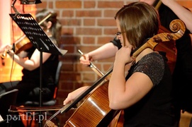 Miłość, Piazzolla i muzyka na opak