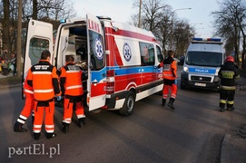 Grunwaldzka: zderzenie tramwaju z osobówką
