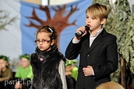 \"Świnki trzy\" ratują szkołę